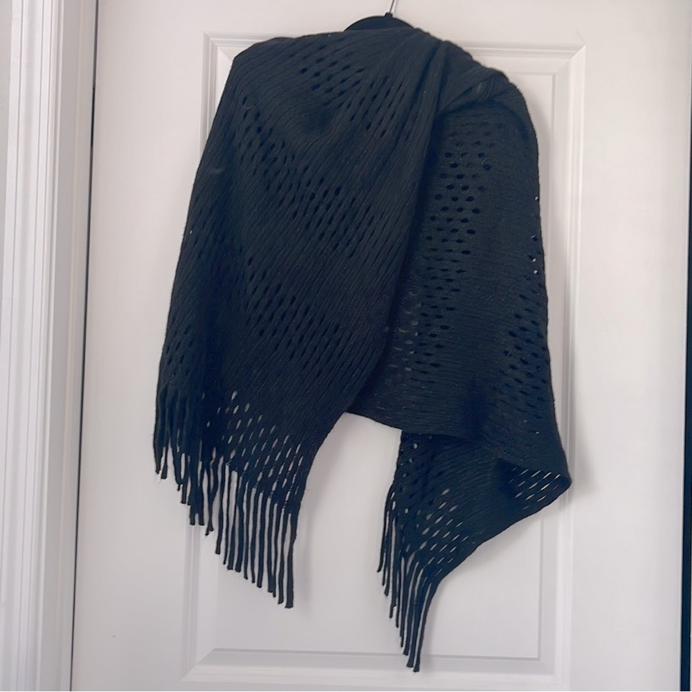 Steve Madden - black shawl - One Size Fits Most